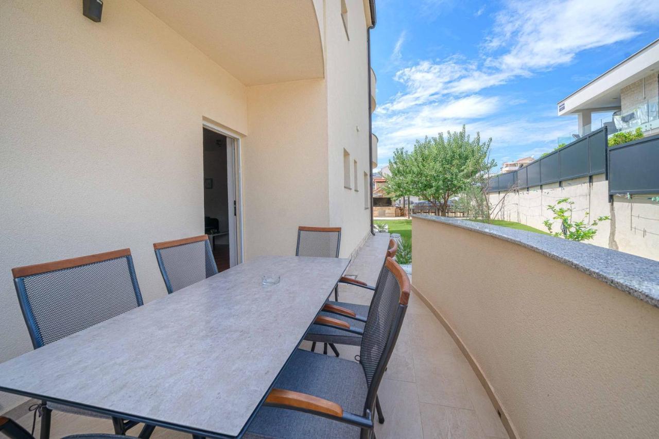 Apartments Miskovic Vodice Kültér fotó