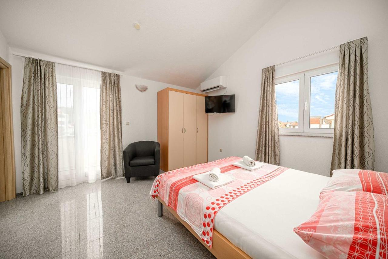 Apartments Miskovic Vodice Kültér fotó